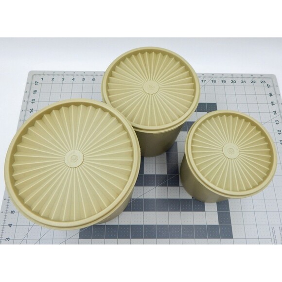 Tupperware Avocado Green Servalier Nesting Canister Set of 3 805 807 809 - Picture 7 of 15